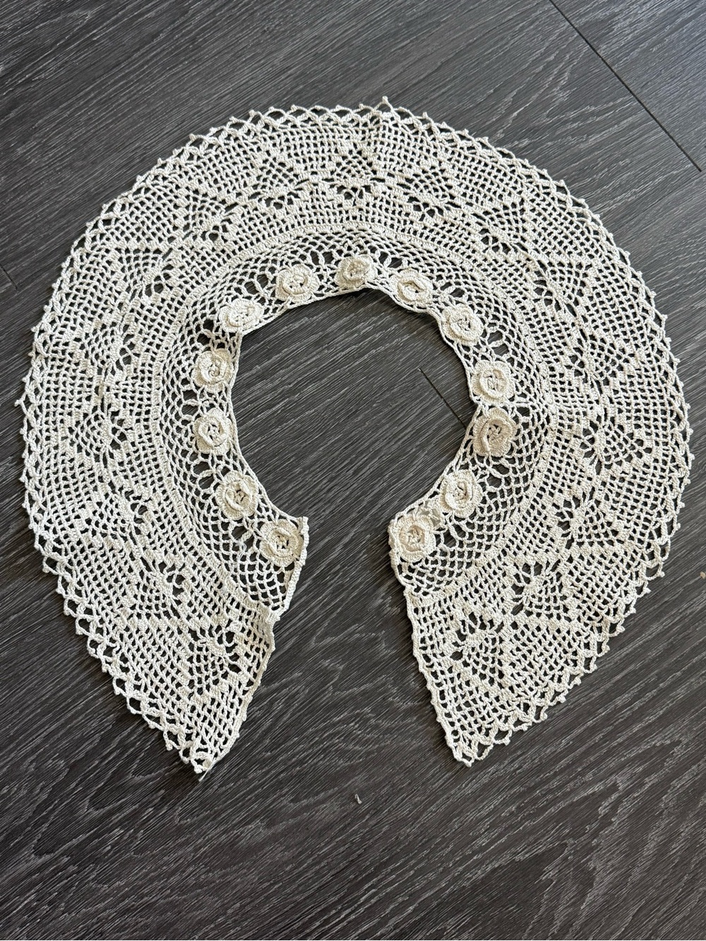 Crocheted collar